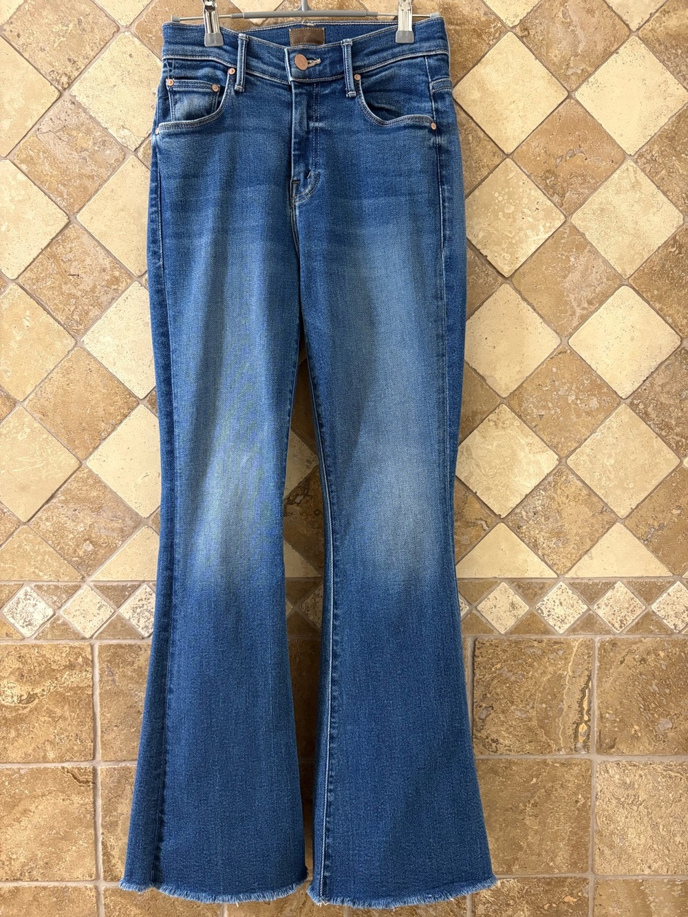 MOTHER Lil’ Mother Weekender Fray Take It Easy Petite Flare Jeans Size 26